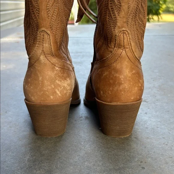 Ariat Tan Leather Heeled Boots - Picture 5 of 8